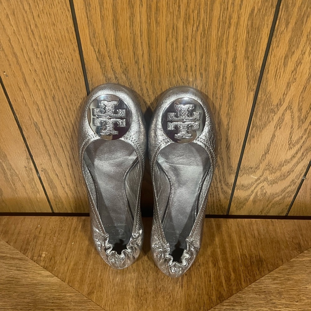 Tory Burch Metallic Ballet Flats - Picture 8 of 16